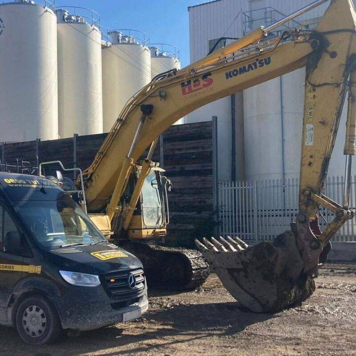 Outside hydraulic hose repair and mobile hydraulic support in London