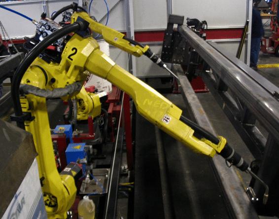 Hydraulic store robotic arm